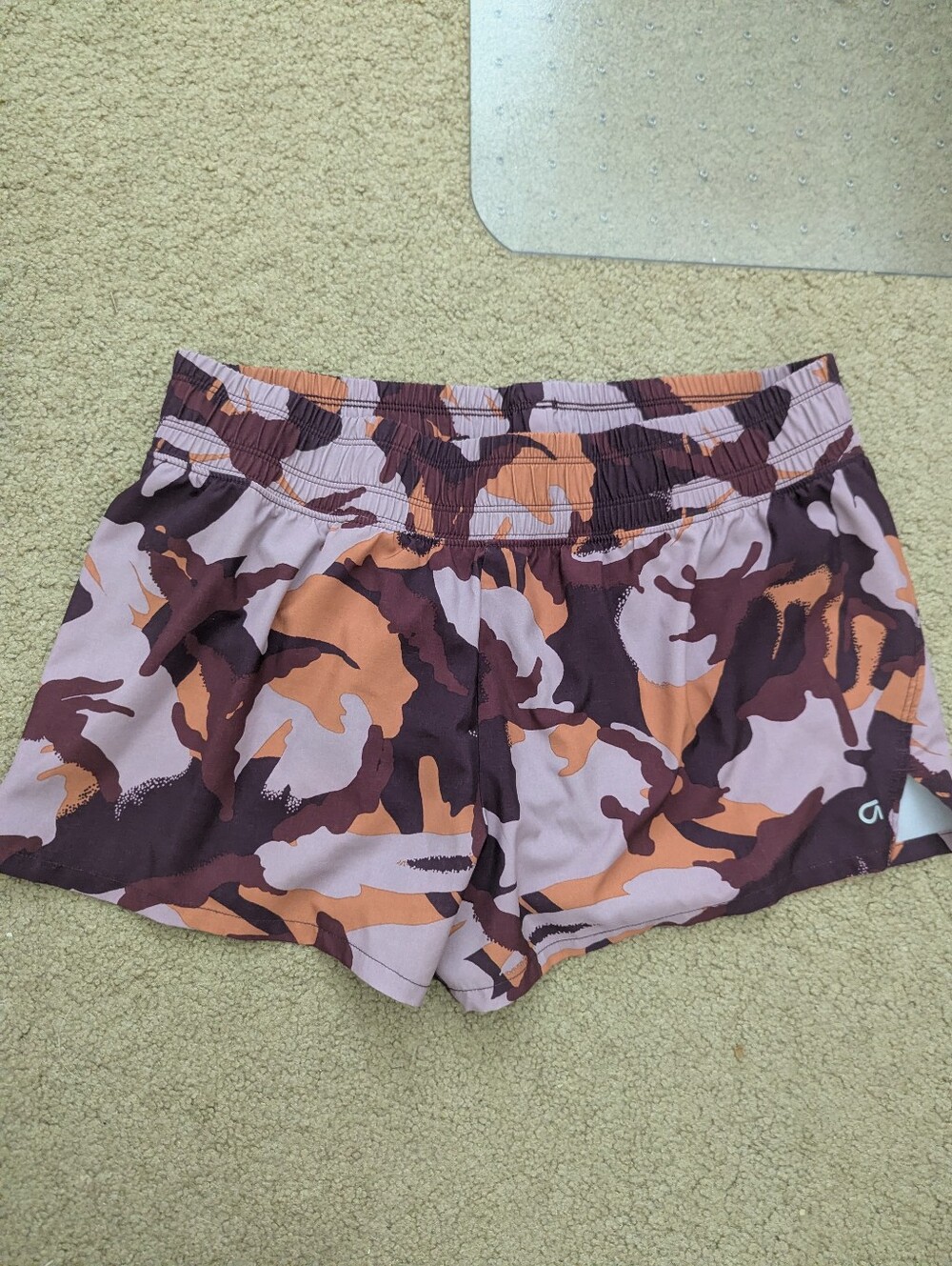 GapFit Women’s Pink Printed Running shorts | Size Medium